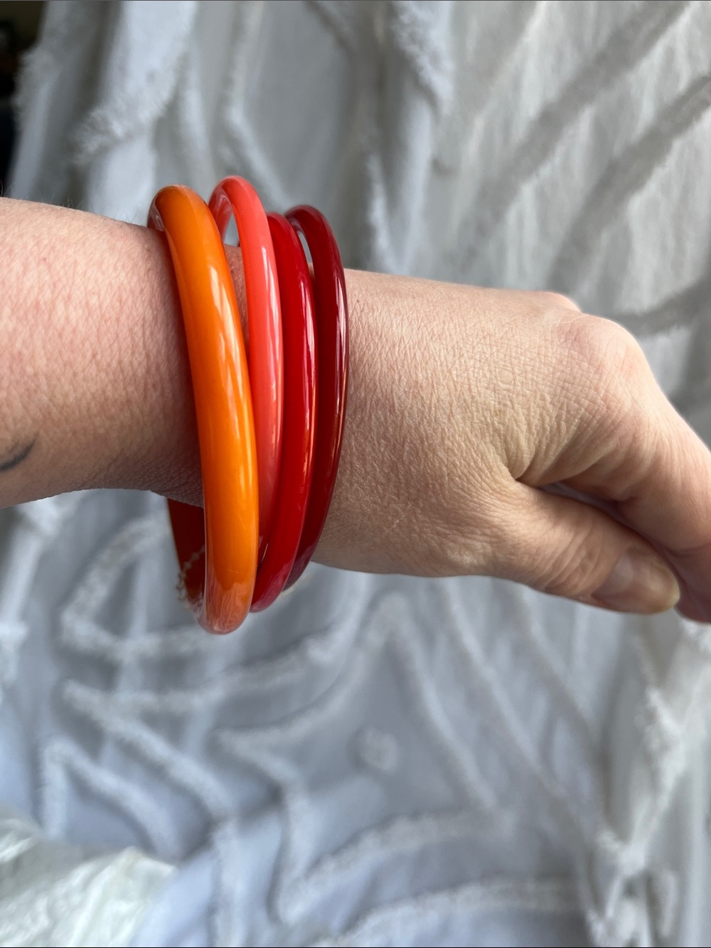 Set of 4 Vintage Ketty Dalsgaard Denmark Red and Orange Bangles— signed
